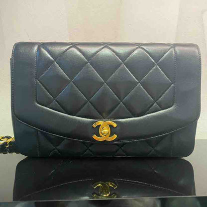 Chanel Black Lambskin Diana Flap Bag Medium