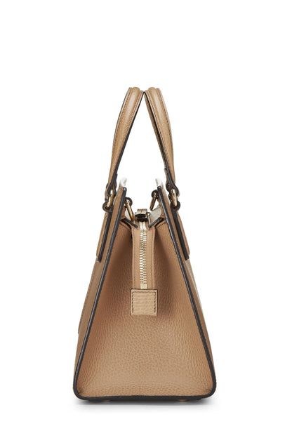 Gucci,  Beige Grained Leather Soho Handbag, Beige