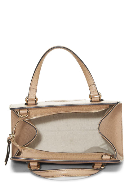 Gucci,  Beige Grained Leather Soho Handbag, Beige