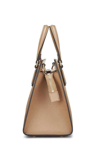 Gucci,  Beige Grained Leather Soho Handbag, Beige