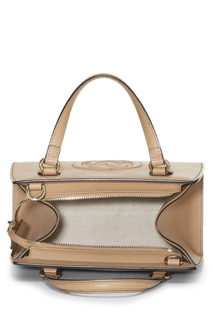 Gucci,  Beige Grained Leather Soho Handbag, Beige