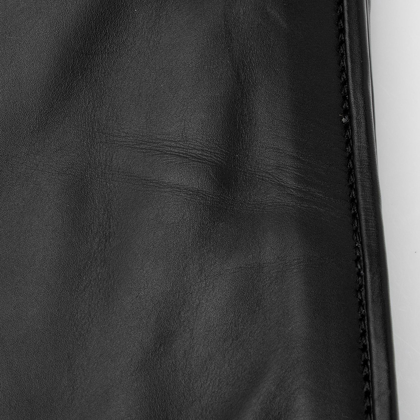 Bottega Veneta Calfskin Half-Zip Document Case (SHF-Pejym8)