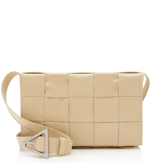 Bottega Veneta Calfskin Cassette Crossbody Bag (SHF-Di1rKQ)