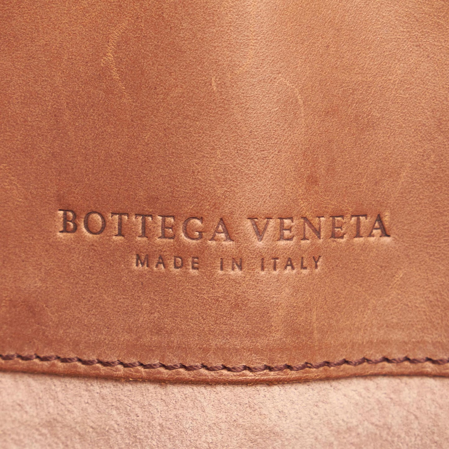 Bottega Veneta Intrecciato Leather Handbag (SHG-29162)