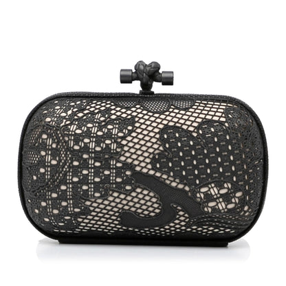 Bottega Veneta Metal Lace Karung Knot Clutch (SHG-3X4oDZ)