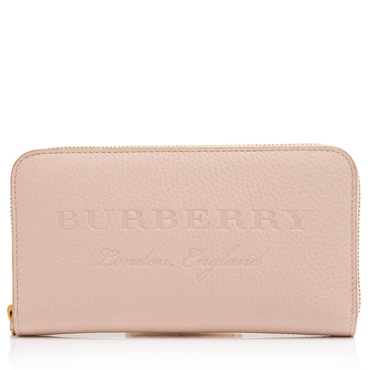 Burberry Grainy Calfskin Embossed Logo Zip Around Wallet (SHF-hNiaCM)