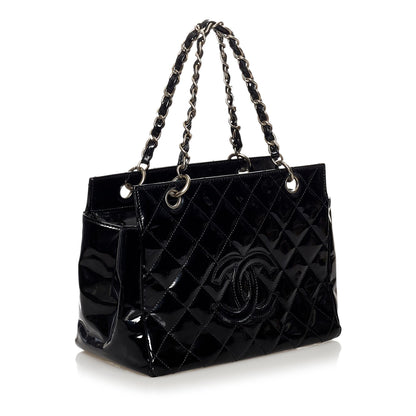 Chanel CC Matelasse Patent Leather Handbag (SHG-31017)