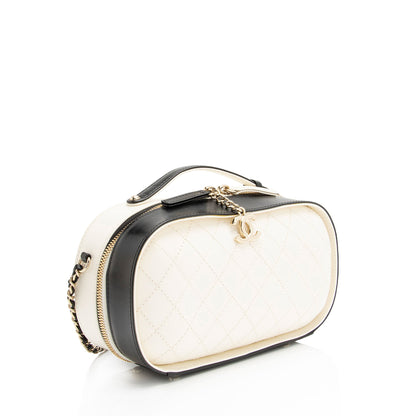 Chanel Crumpled Calfskin Mini Vanity Case Shoulder Bag (SHF-7tQCRo)