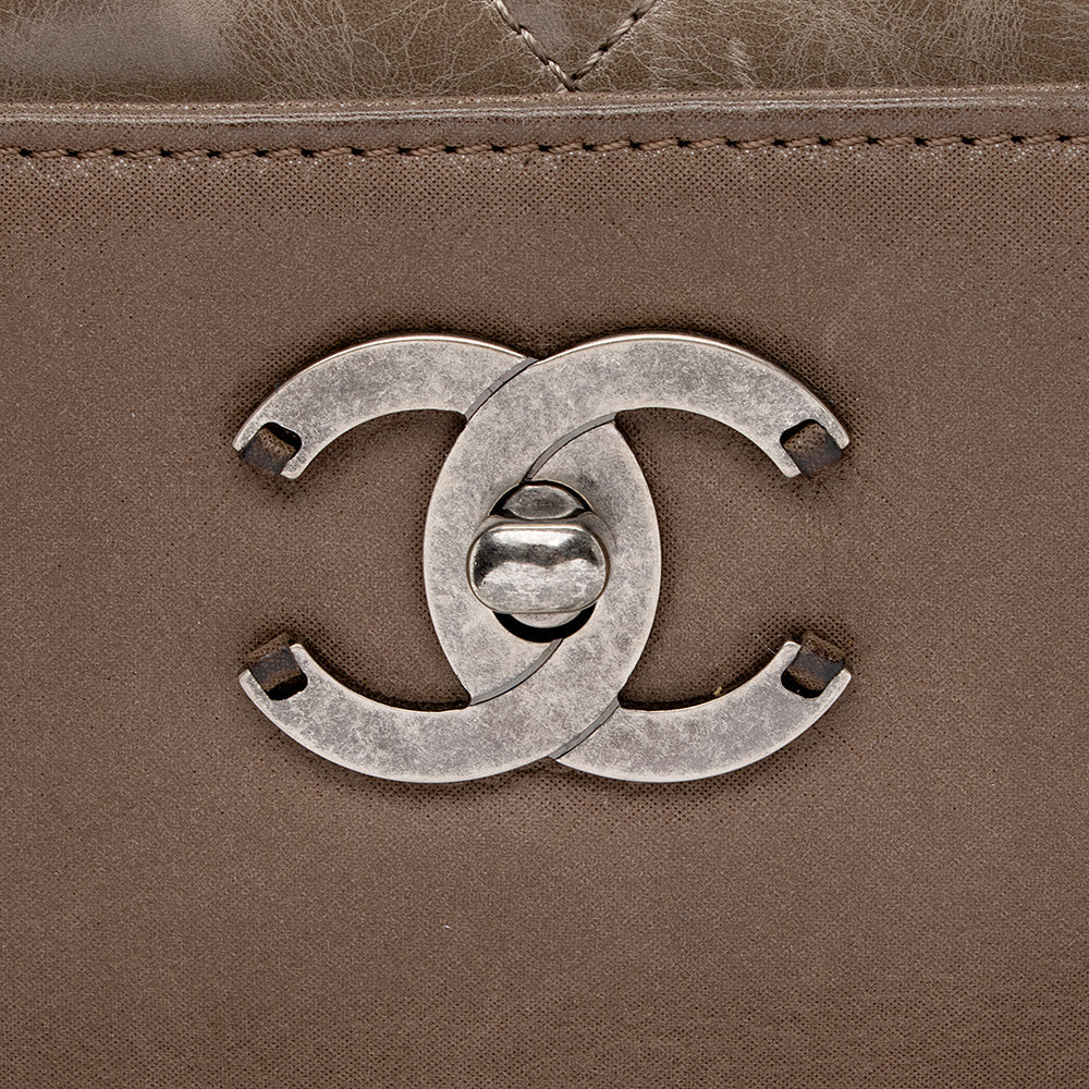 Chanel Iridescent Calfskin In The Mix Tote (SHF-13738)