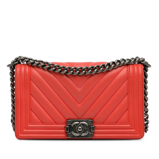 Chanel Medium Calfskin Chevron Boy Flap (SHG-w8KmMC)