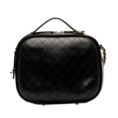 Chanel Medium Crumpled Calfskin Vanity Case (SHG-tJJn02)