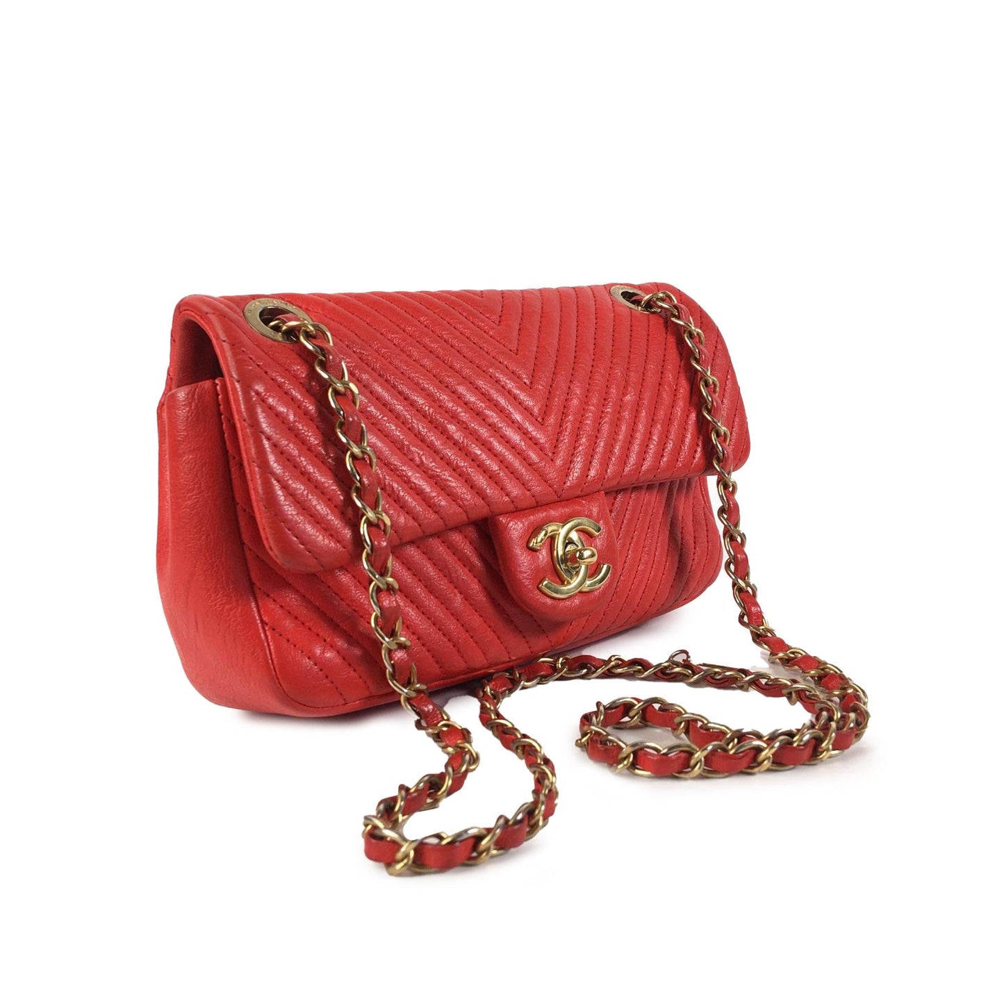 Chanel Medium Wrinkled Calfskin Quilted Chevron Medallion Charm Surpique Flap (SHG-Xm49iv)