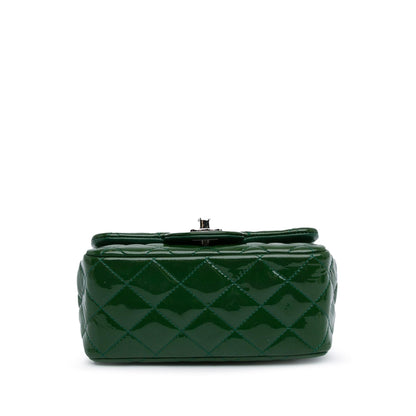 Chanel Mini Square Classic Patent Single Flap (SHG-kyvpJB)