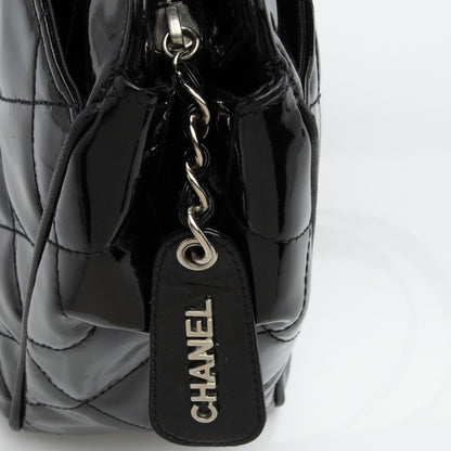 Chanel Vintage Patent Leather CC Bowling Bag (SHF-S9yHE9)