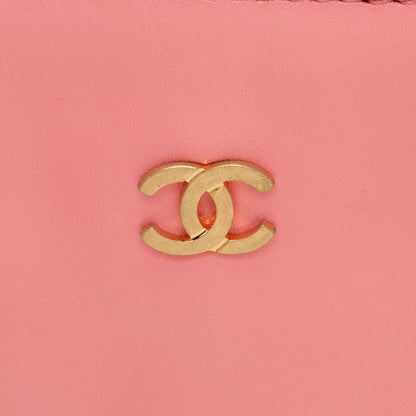 Chanel Shiny Calfskin Small Chanel 22 Pochette (SHF-y4AVYh)