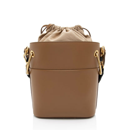 Chloe Calfskin Roy Small Bucket Bag (SHF-GyNXb9)