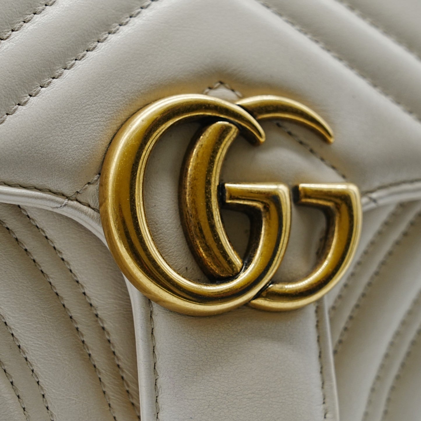 Gucci Marmont White Small Shoulder Bag - '10s