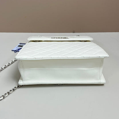 Chanel White Lambskin 2Way Chain Bag Quilted