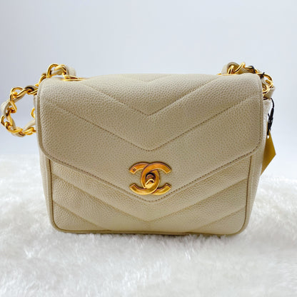 Chanel Cream Vintage Caviar Leather V Stitch Shoulder Bag