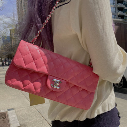 Chanel classic flap bag TWS