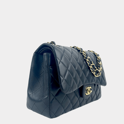 CHANEL Jumbo Dbl Flap Quilted Lambskin w/gold