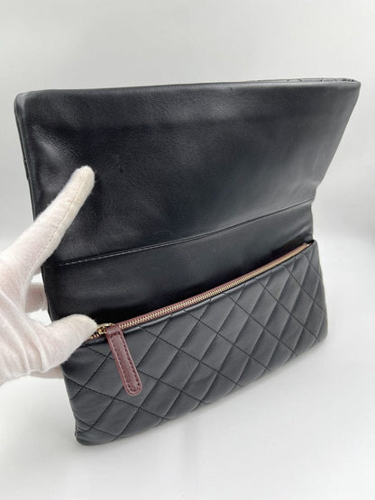 Chanel Matelasse Lambskin Leather CC Clutch bag in Black