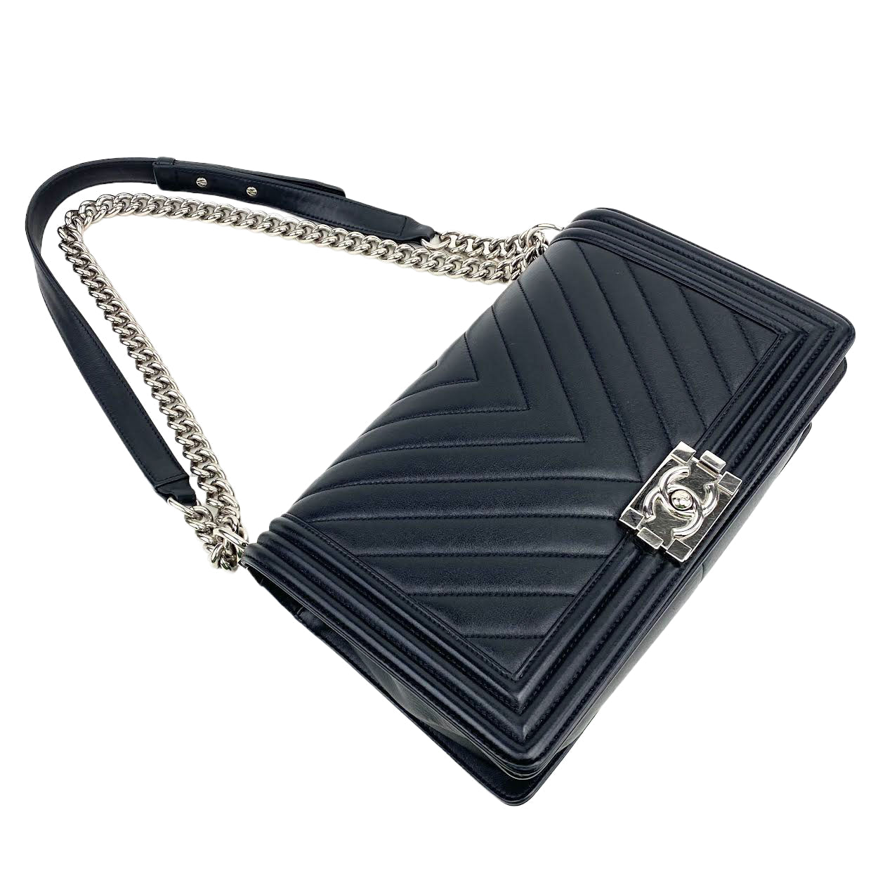 CHANEL 2016 Chevron Boy Bag Medium Black