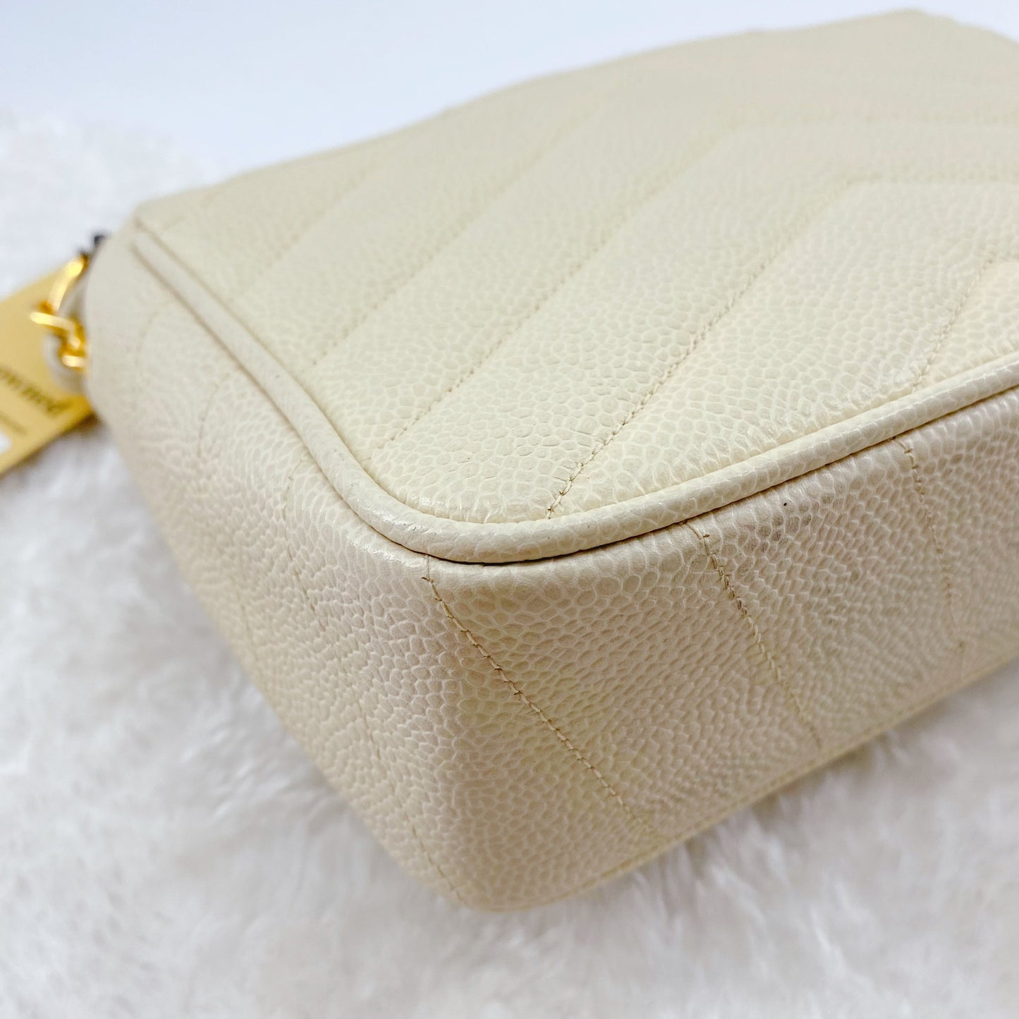 Chanel Cream Vintage Caviar Leather V Stitch Shoulder Bag