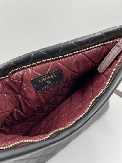 Chanel Matelasse Lambskin Leather CC Clutch bag in Black