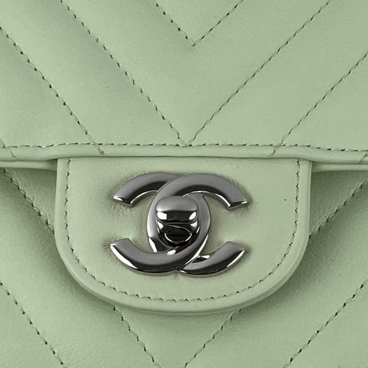 CHANEL Classic Medium Chevron Double Flap Bag - Light Green