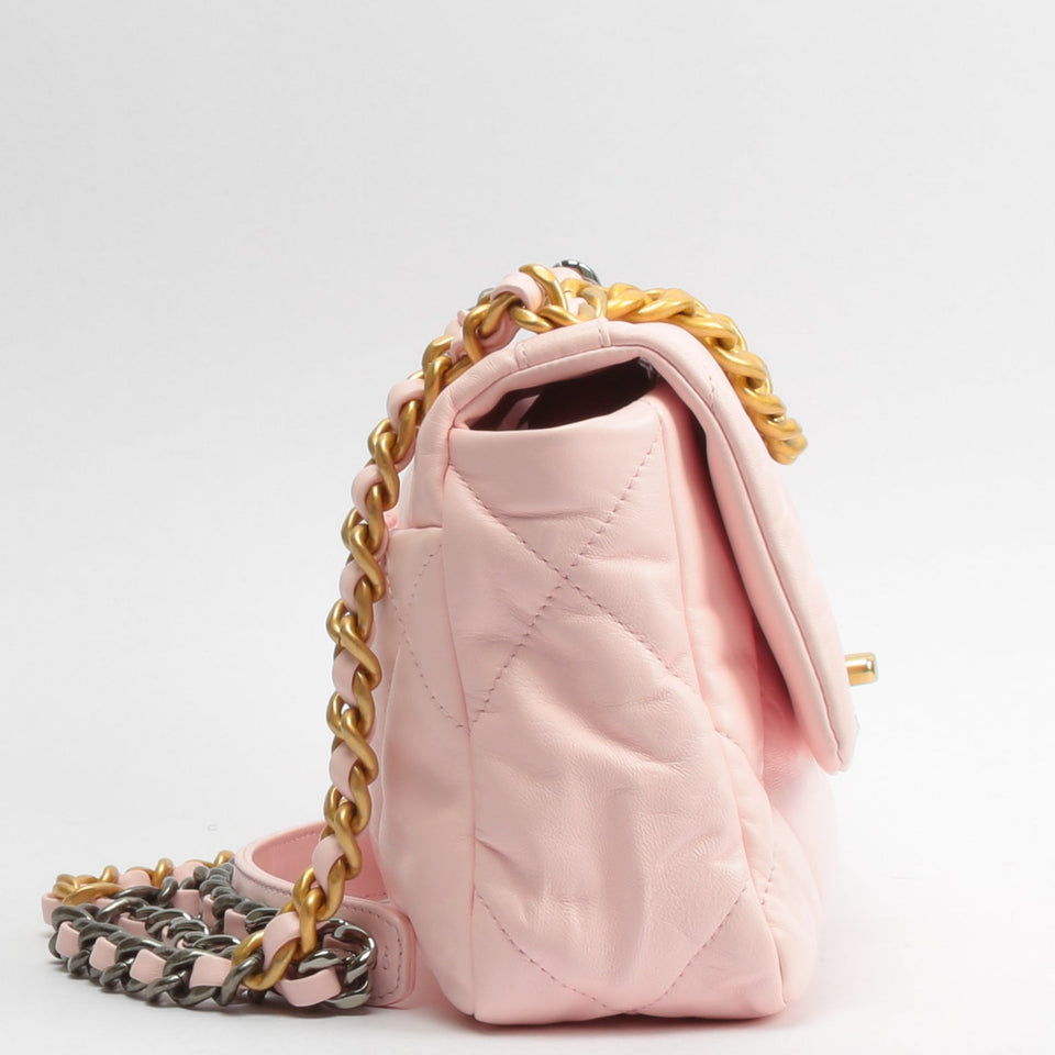 CHANEL 19 Flap Quilted Medium Pink