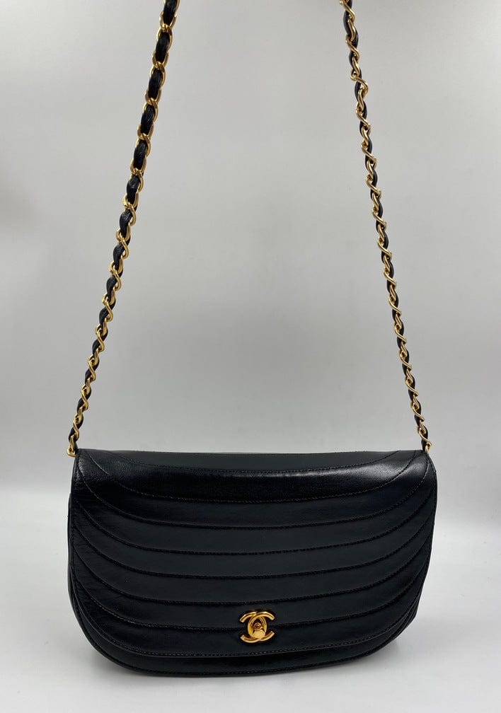 Chanel Vintage Crossbody Flap bag