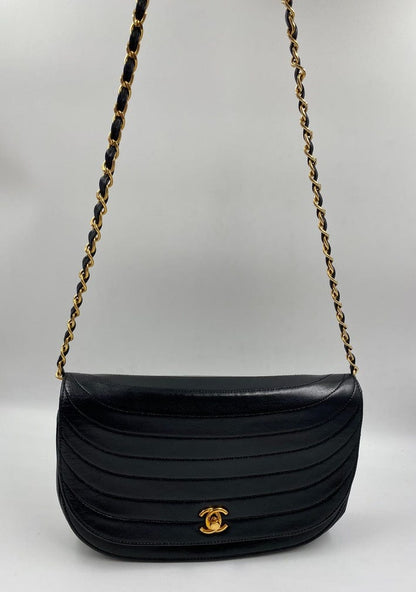 Chanel Vintage Crossbody Flap bag