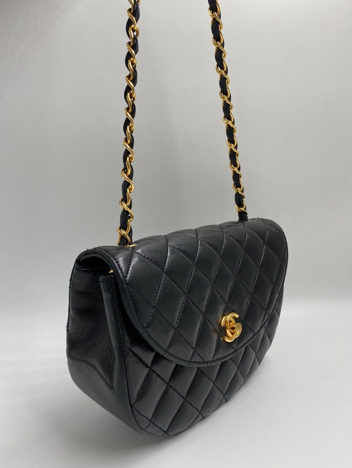 Chanel Vintage Crossbody Flap bag