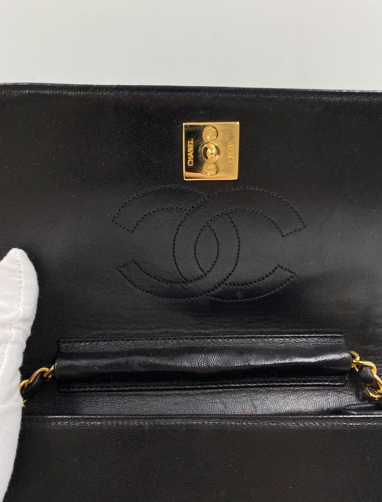 Chanel Vintage Crossbody Flap bag