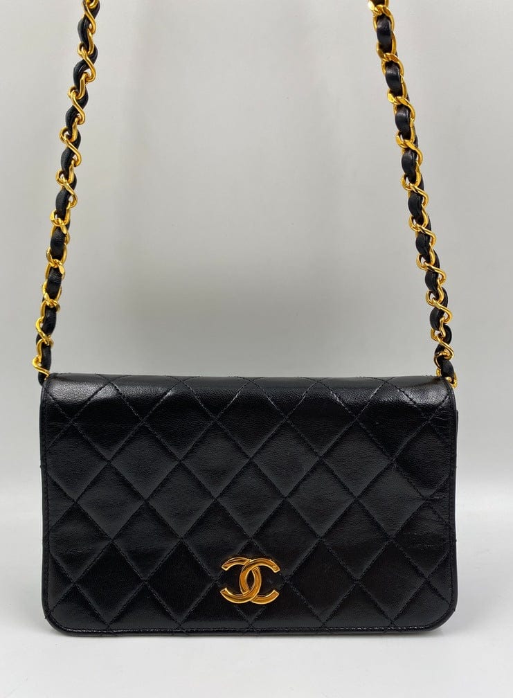 Chanel Vintage Crossbody Flap bag