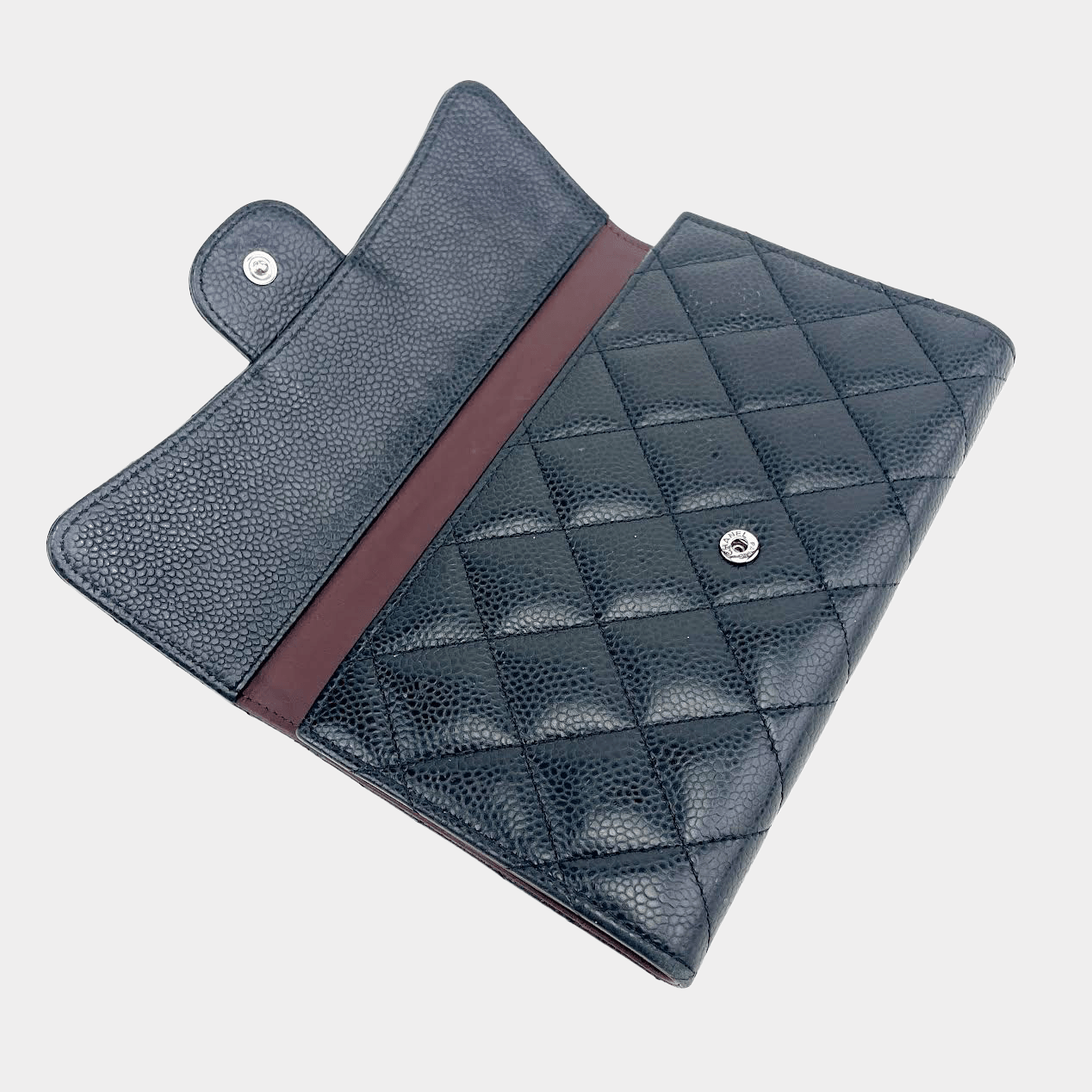 CHANEL Quilted L- Gusset Trifold Wallet-Black Caviar