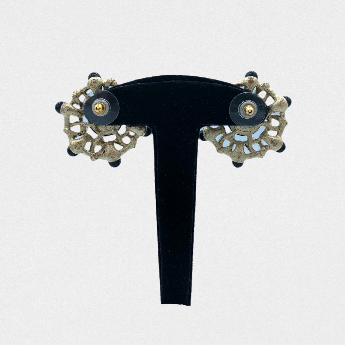 Chanel round earrings - Métiers d'art Hambourg 2017/2018