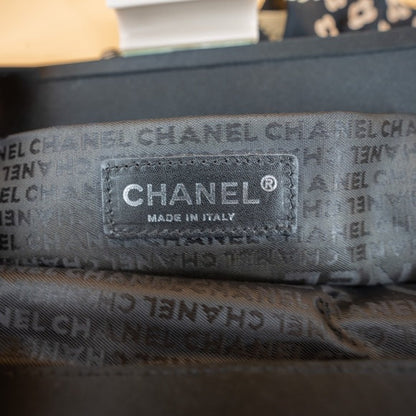 CHANEL Vintage silk clutch