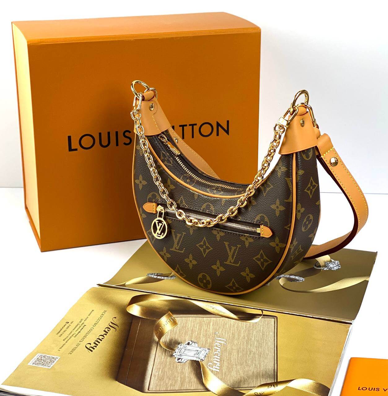 Louis Vuitton LOOP BAG