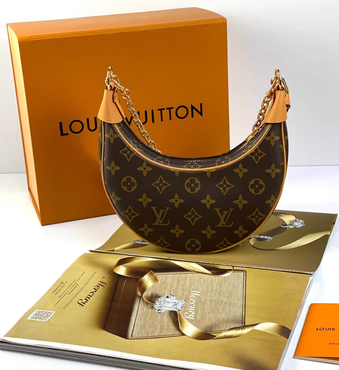 Louis Vuitton LOOP BAG