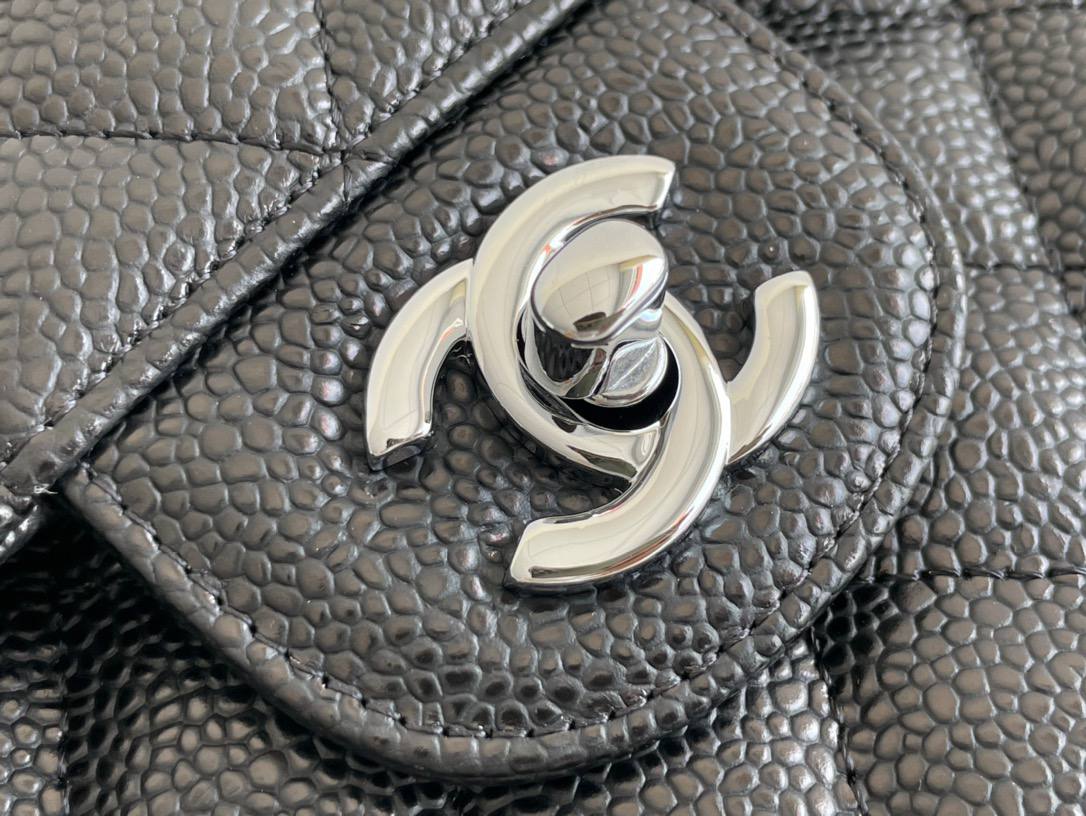 CHANEL small classic handbag Grained Calfskin & Silver-Tone Metal Black